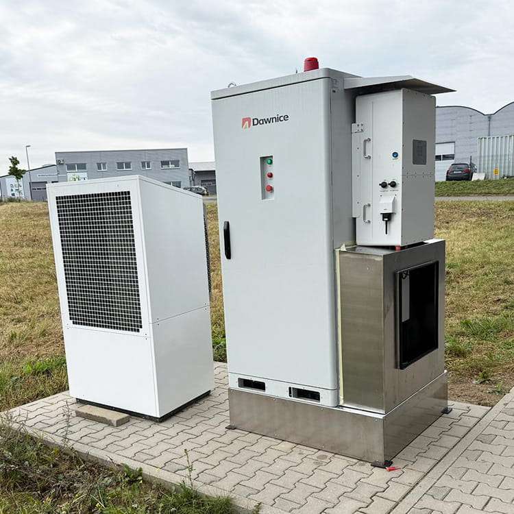 Installationsansicht des 100-kWh-Speichers in Deutschland